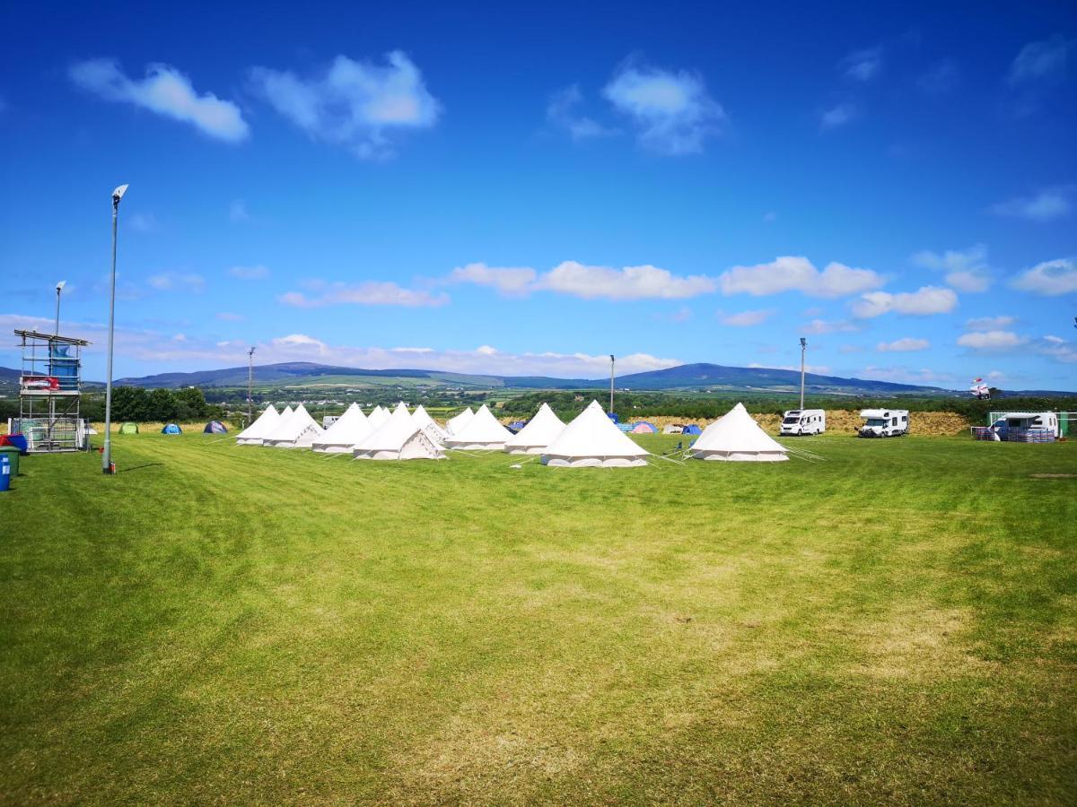Nine Yards Bell Tents At The Tt - Castletown Exterior photo