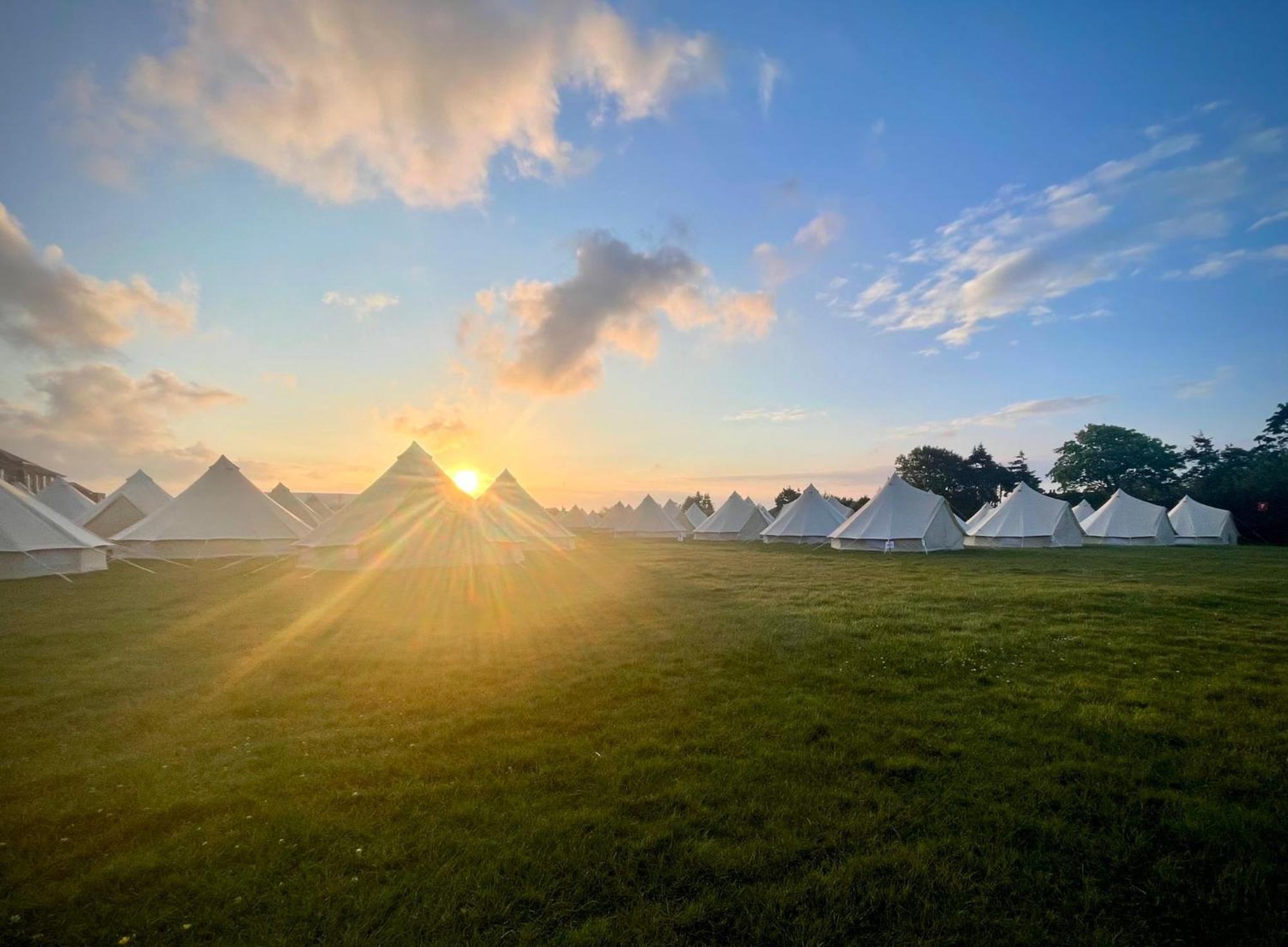 Nine Yards Bell Tents At The Tt - Castletown Exterior photo