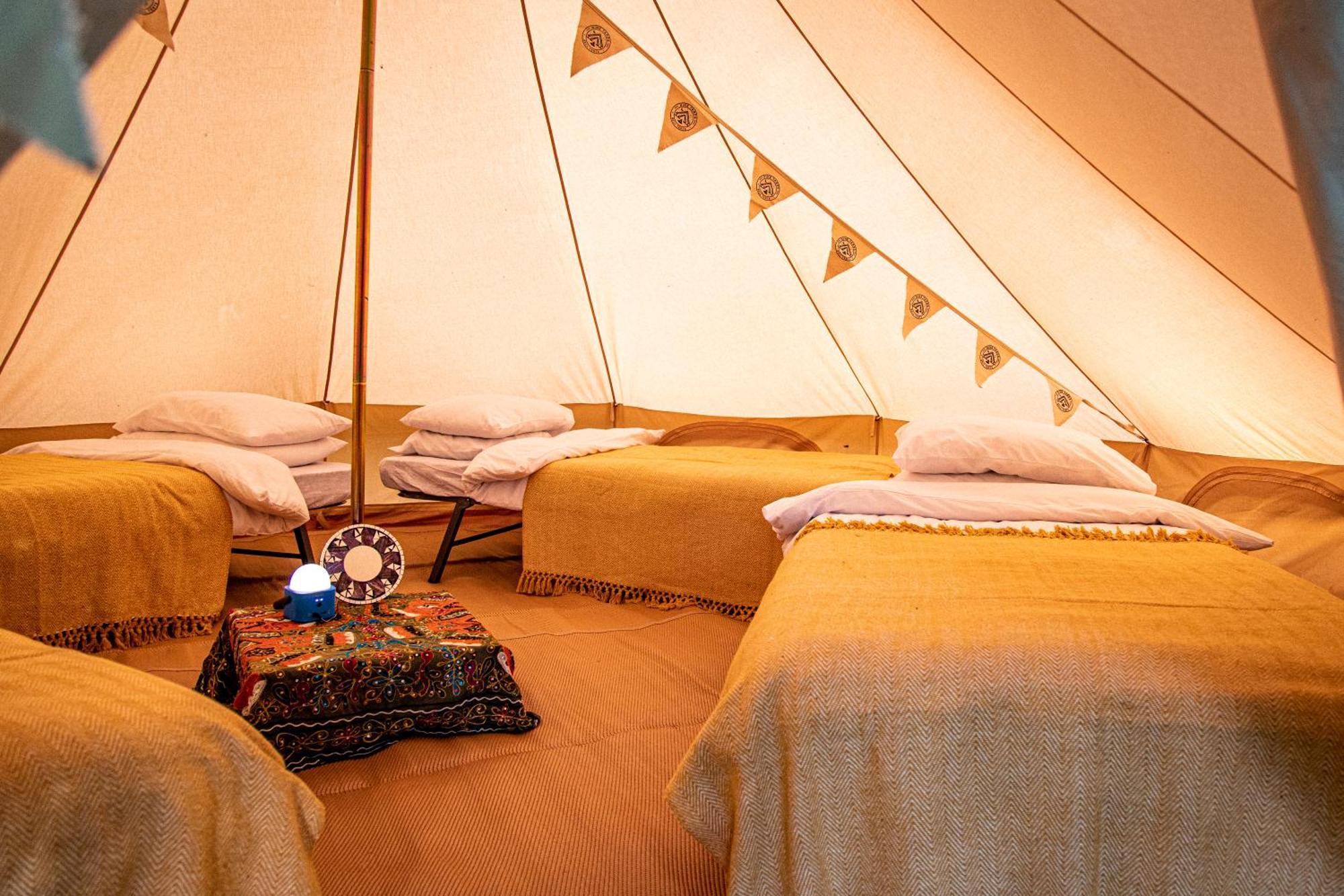 Nine Yards Bell Tents At The Tt - Castletown Exterior photo